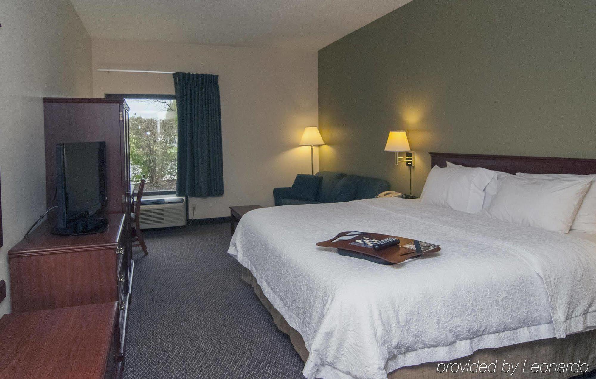 Hampton Inn Flemington Eksteriør bilde